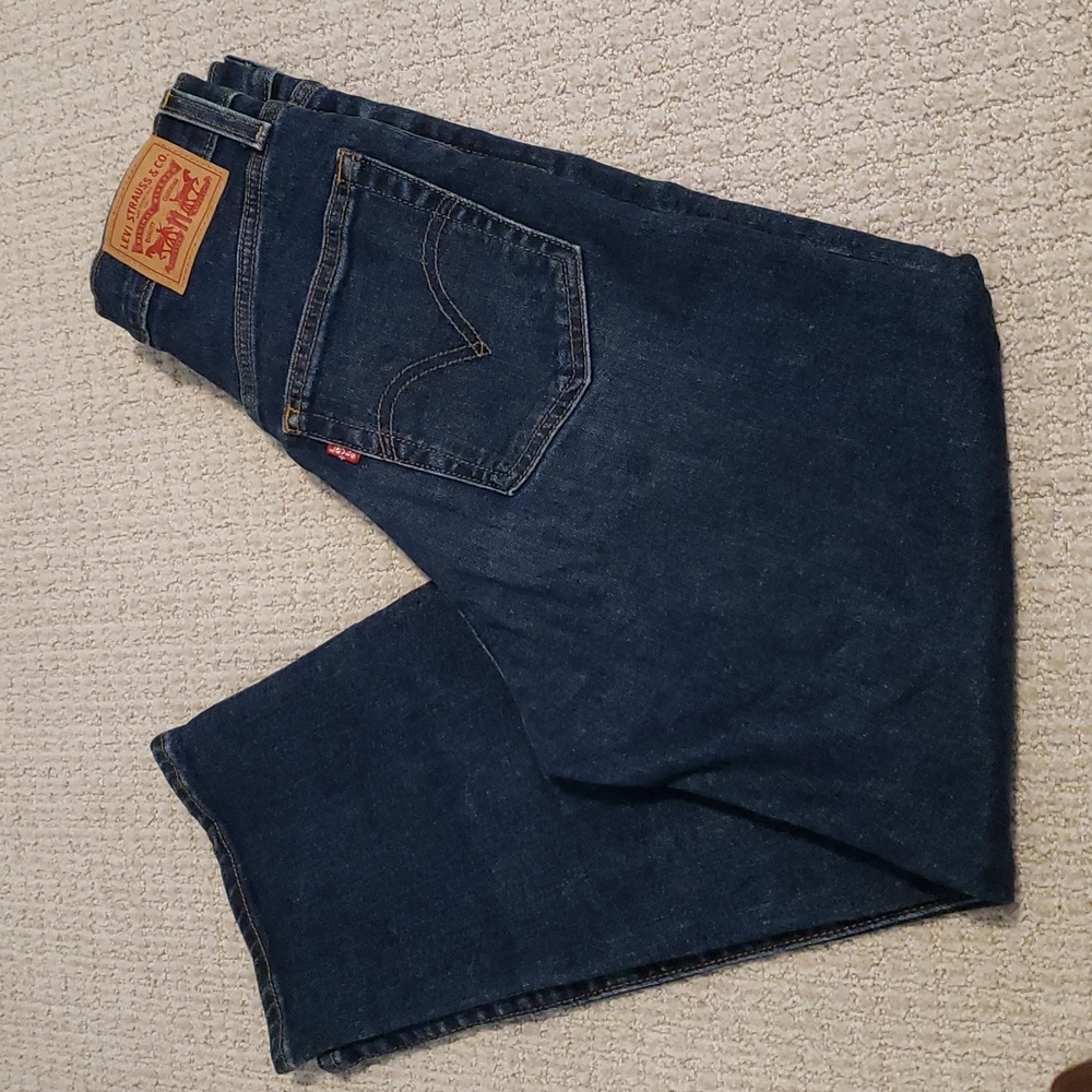 Levi's Ribcage Straight Leg Jeans - Picture 8 of 10